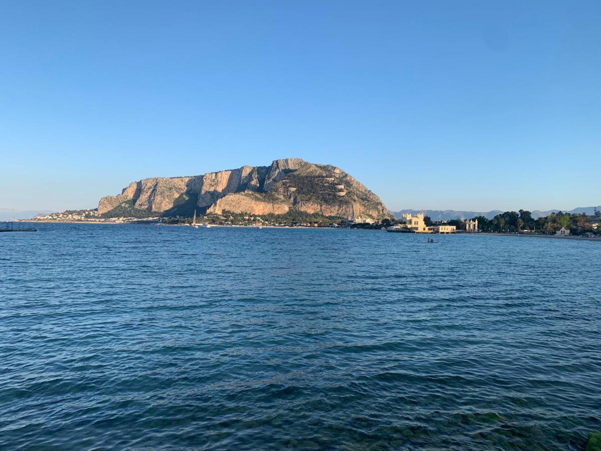 Апартаменти George House Mondello 34 Екстер'єр фото